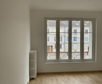 Location Appartement 2 pièces Châlons-en-Champagne (51000) - Proche hypercentre