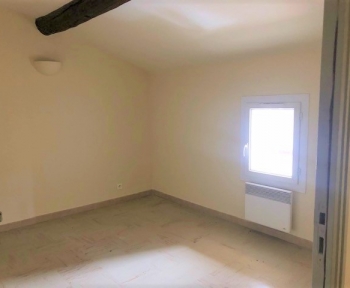 Location Appartement 3 pièces Velleron (84740)