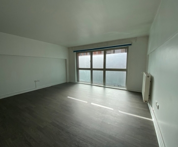 Location Loft 4 pièces Tourcoing (59200) - PROCHE GARE DE TOURCOING