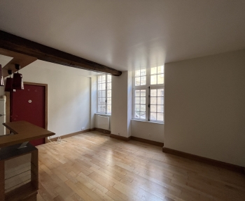 Location Appartement 2 pièces Senlis (60300) - CENTRE VILLE