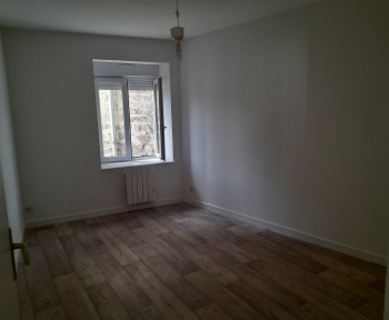 Location Appartement 3 pièces Thiers (63300) - Bellevue