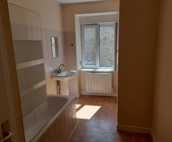 Location Appartement 3 pièces Thiers (63300) - Bellevue