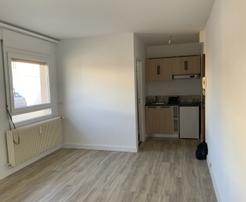 Location Appartement  pièce Châlons-en-Champagne (51000)