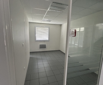 Location Boutique  pièce Doullens (80600) - doullens