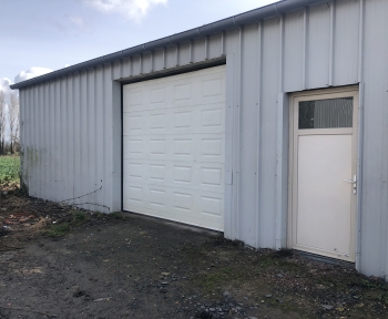 GRANDS GARAGES/HANGARS