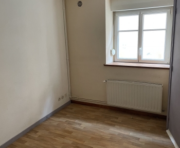 Location Appartement 2 pièces Toul (54200) - F2 RUE COLLEGE