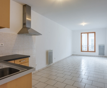 Location Appartement avec balcon 2 pièces Cosne-Cours-sur-Loire (58200)