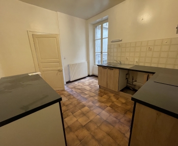 Location Appartement 3 pièces Issoudun (36100) - GARE