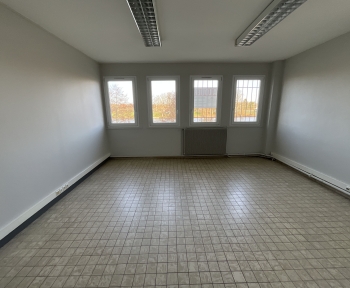 Location Bureau 7 pièces Compiègne (60200) - QUAI DE L'OISE