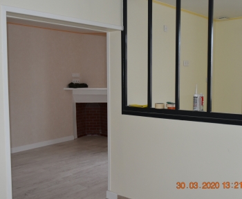 Location Appartement rénové 4 pièces Saint-Pourçain-sur-Sioule (03500) - fbg national