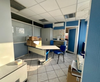 Location Boutique  pièce Roye (80700)