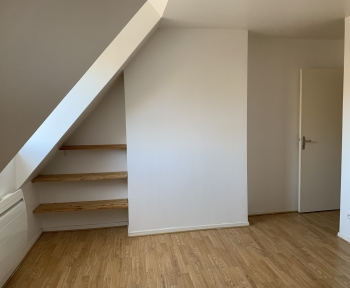 Location Appartement  pièce Reims (51100) - 44 rue des Elus (4ème étage)