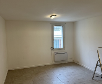 Location Appartement 2 pièces Sète (34200) - mediatheque