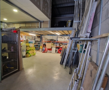 Location Local professionnel 5 pièces Serre-les-Sapins (25770)