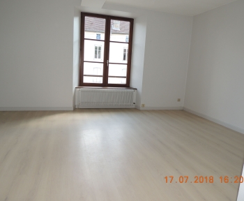 Location Appartement 3 pièces Neufchâteau (88300) - Centre ville