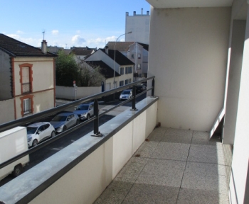 Location Appartement 3 pièces Reims (51100) - 32 RUE Géruzez (2ème étage avec ascenseur)