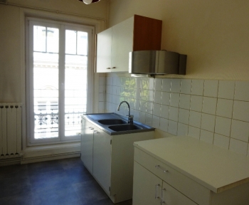 Location Appartement 2 pièces Reims (51100) - Reims Hyper Centre