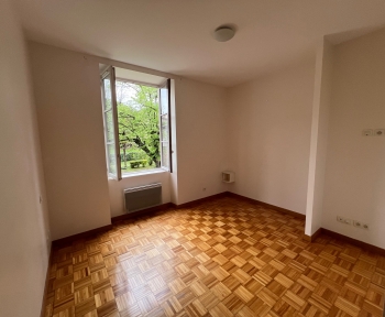 Location Appartement 3 pièces Montbrison (42600) - centre-ville 