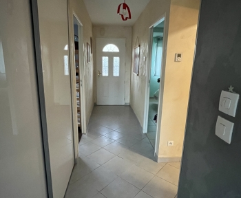 Location Maison 3 pièces Arnage (72230) - Arnage