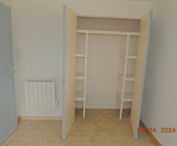 Location Appartement rénové 4 pièces Vic-Fezensac (32190)