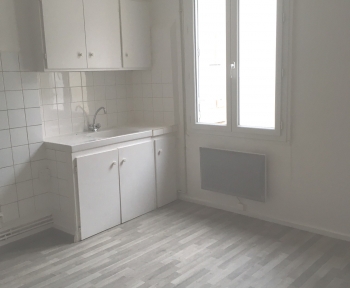 Location Appartement 1 pièce Provins (77160)