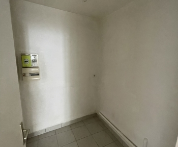 Location Appartement 2 pièces Yssingeaux (43200) - Centre-ville