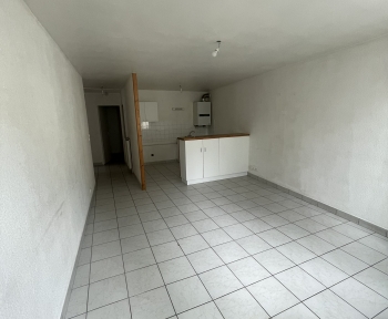 Location Appartement 2 pièces Yssingeaux (43200) - Centre-ville