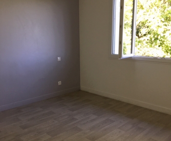 Location Appartement 4 pièces Périgny-la-Rose (10400)