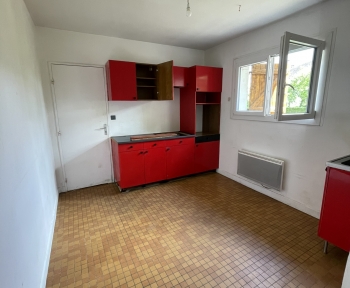 Location Maison avec jardin 4 pièces Givry (71640) - quartier résidentiel