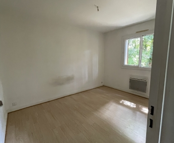 Location Maison avec jardin 4 pièces Givry (71640) - quartier résidentiel