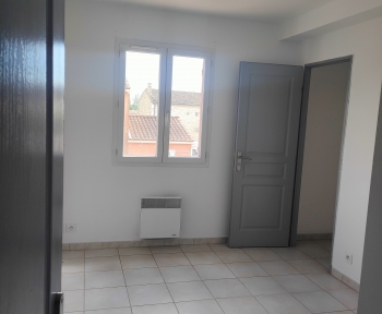 Location Maison 4 pièces Cavaillon (84300) - Les Vignères