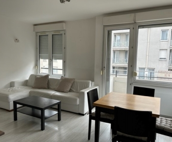 Location Appartement 2 pièces Reims (51100) - 35 rue Hincmar (2ème étage)