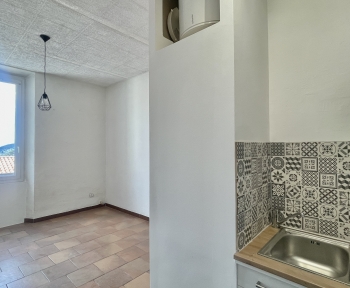 Location Appartement 2 pièces Cadolive (13950)