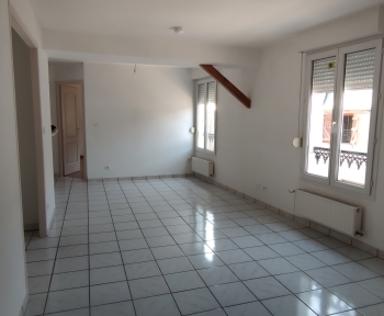 Location Appartement  pièces Sainte-Menehould (51800)