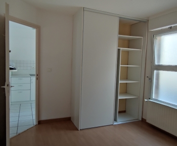 Location Appartement  pièces Sainte-Menehould (51800)