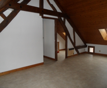 Location Studio 2 pièces Les Montils (41120) - centre BOURG