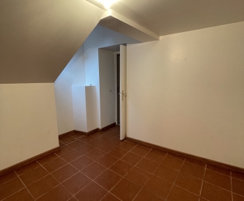 Location Maison de ville 3 pièces Cosne-Cours-sur-Loire (58200) - Proche centre-ville