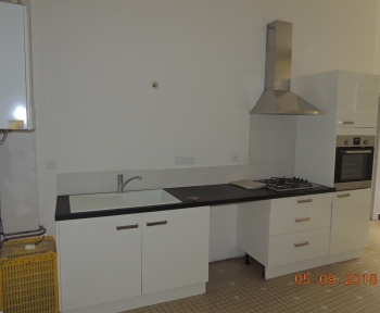 Location Appartement 4 pièces Nogaro (32110) - centre ville