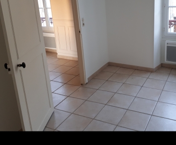 Location Appartement 2 pièces Étampes (91150) - Saint-Pierre