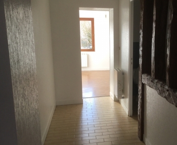 Location Appartement 2 pièces Tillières-sur-Avre (27570) - CENTRE VILLE TILLIERES SUR AVRE