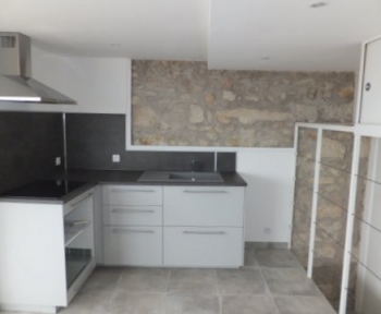 Location Appartement rénové 2 pièces Béziers (34500) - place Jean Jaurès