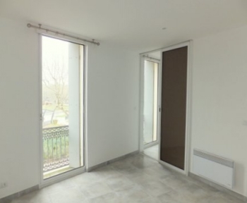 Location Appartement rénové 2 pièces Béziers (34500) - place Jean Jaurès