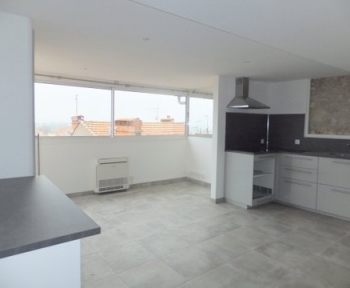 Location Appartement rénové 2 pièces Béziers (34500) - place Jean Jaurès