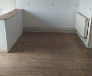 Location Appartement  pièce Fourmies (59610)