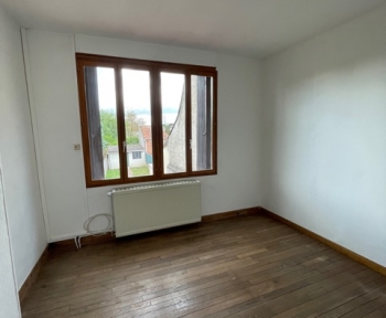 Location Maison 3 pièces Cosne-Cours-sur-Loire (58200)