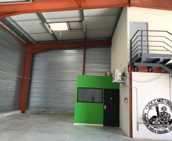 Location Local commercial 5 pièces Jonquières (84150) - JONQUIERES