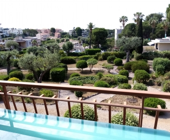 Location Appartement 2 pièces Roquebrune-Cap-Martin (06190) - Proche Mairie de Roquebrune