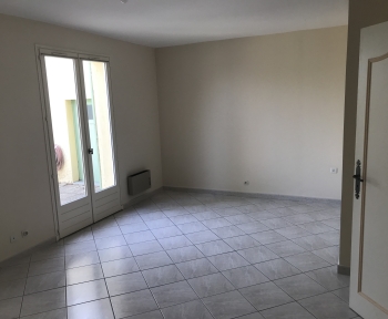 Location Maison 4 pièces Châteauneuf-de-Gadagne (84470) - La Bourgade