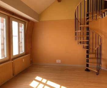 Location Appartement 3 pièces Compiègne (60200) - COMPIEGNE