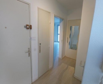 Location Appartement 2 pièces Orange (84100) - Proche centre ville